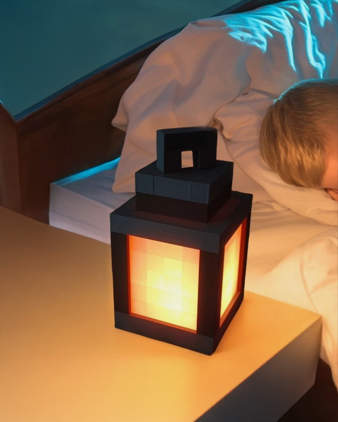 Pixel-Glow Lantern
