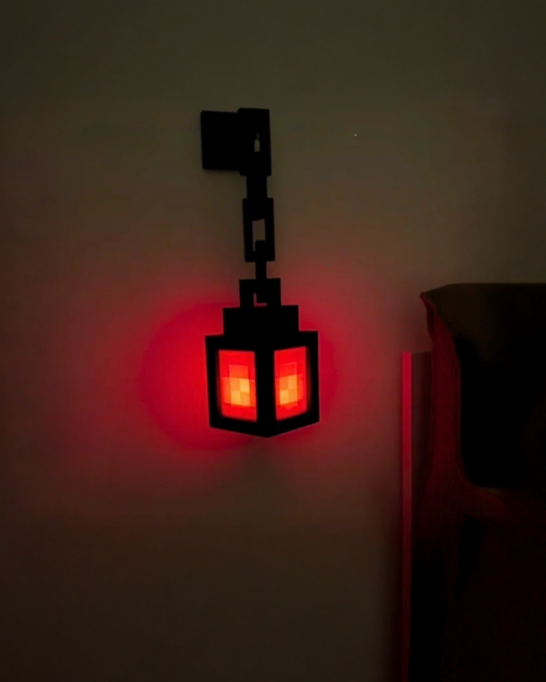 Pixel-Glow Lantern